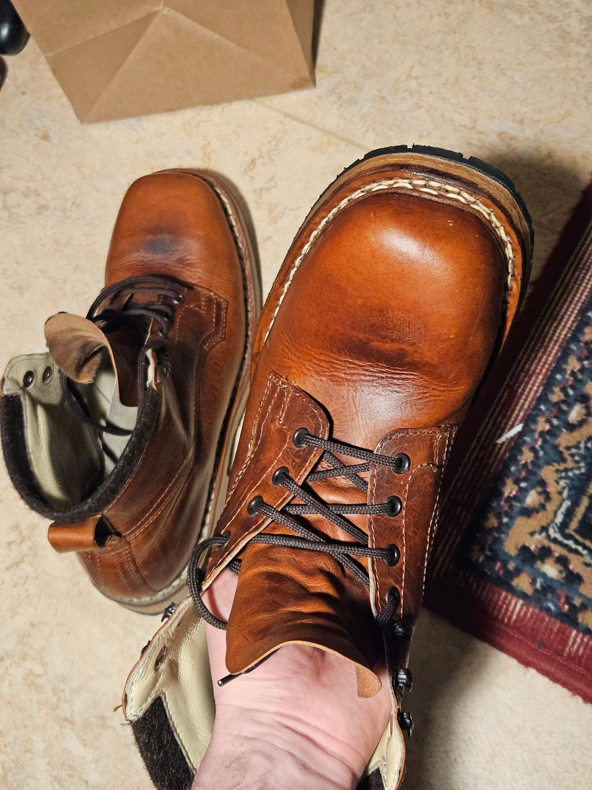 Photo by FyoDisco on February 9, 2026 of the Dundas Footwear Gunnerside in Badalassi Carlo Tan Cognac.