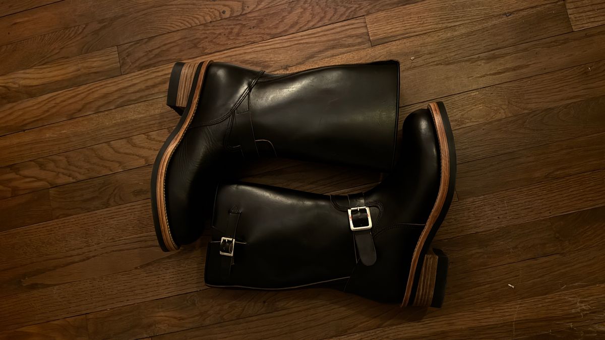 Photo by CountryManners on January 21, 2026 of the Crushonretro 601 Engineer Boot in Tea Core Cowhide.