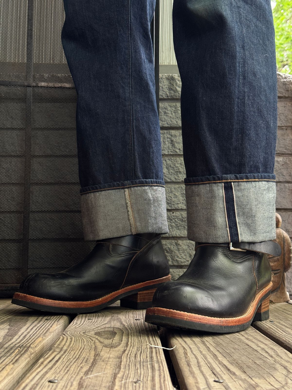 Photo by CountryManners on April 26, 2026 of the Crushonretro 601 Engineer Boot in Tea Core Cowhide.