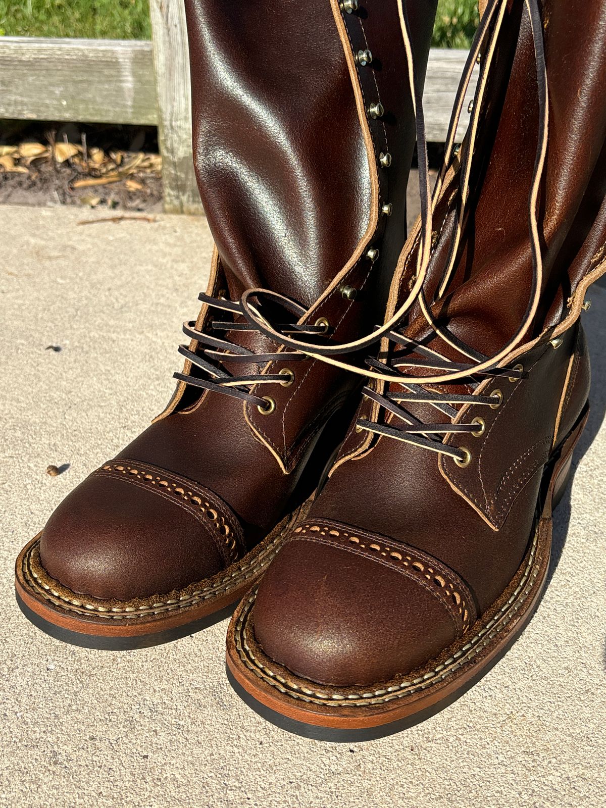 Photo by Wabash_King on October 17, 2024 of the White's Farmer/Rancher in Horween Cinnamon Waxed Flesh.