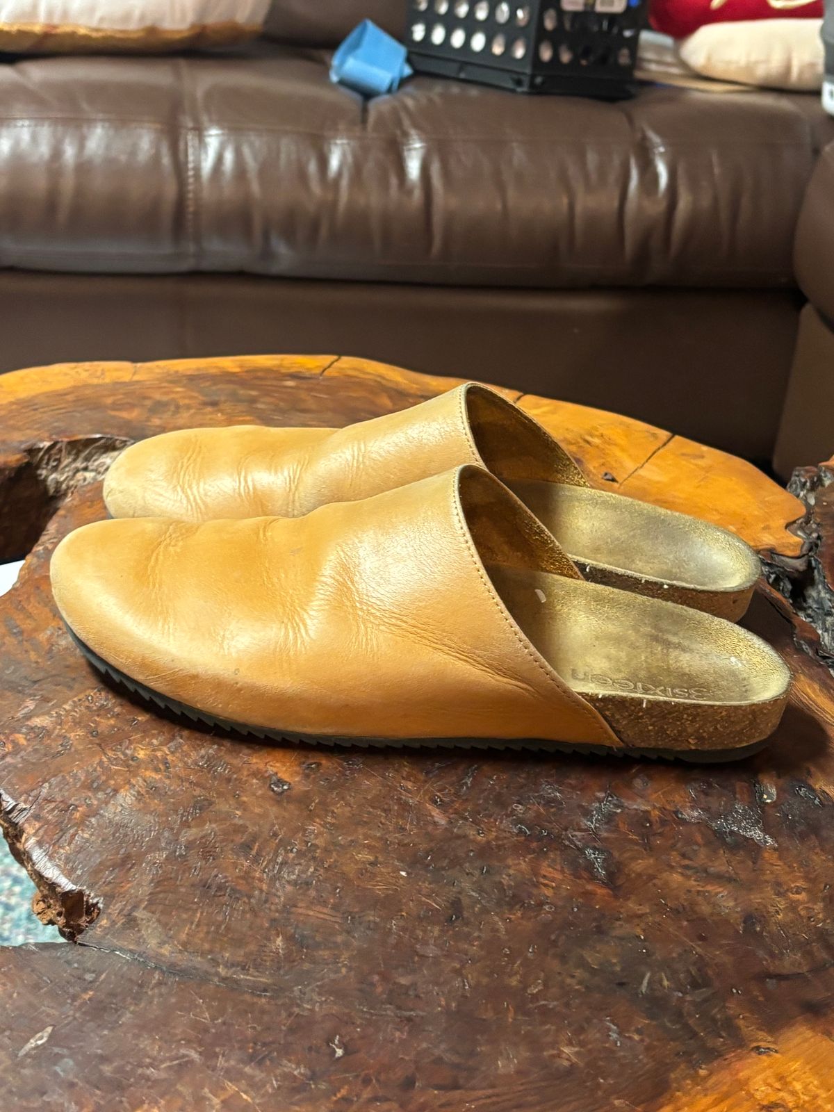 Photo by jacobbingham on February 6, 2026 of the 3sixteen Calf Leather Mules in Natural Calf Leather.