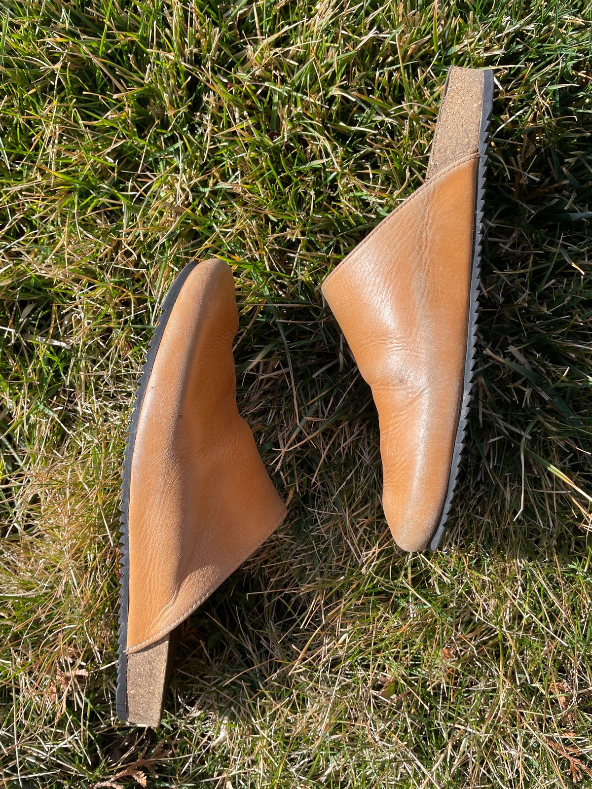 Photo by jacobbingham on March 4, 2026 of the 3sixteen Calf Leather Mules in Natural Calf Leather.