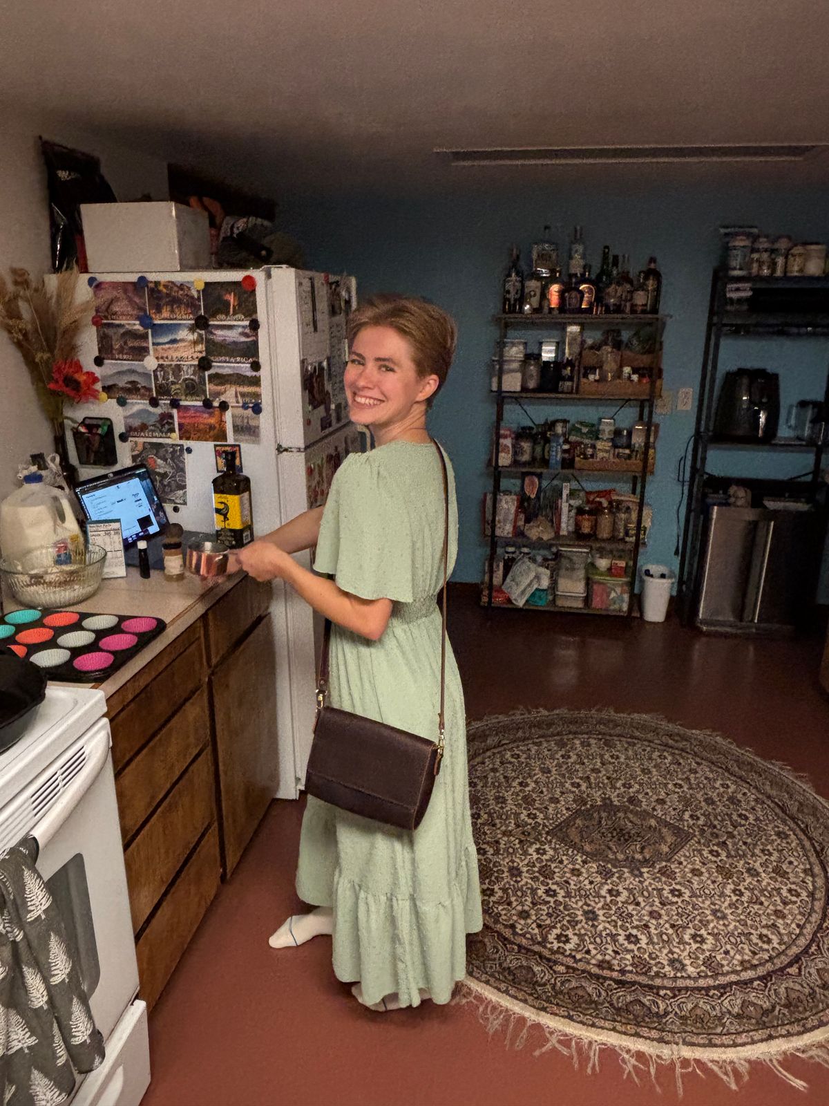 Photo by jacobbingham on February 6, 2026 of the Portland Leather Metro Crossbody in Grizzly.