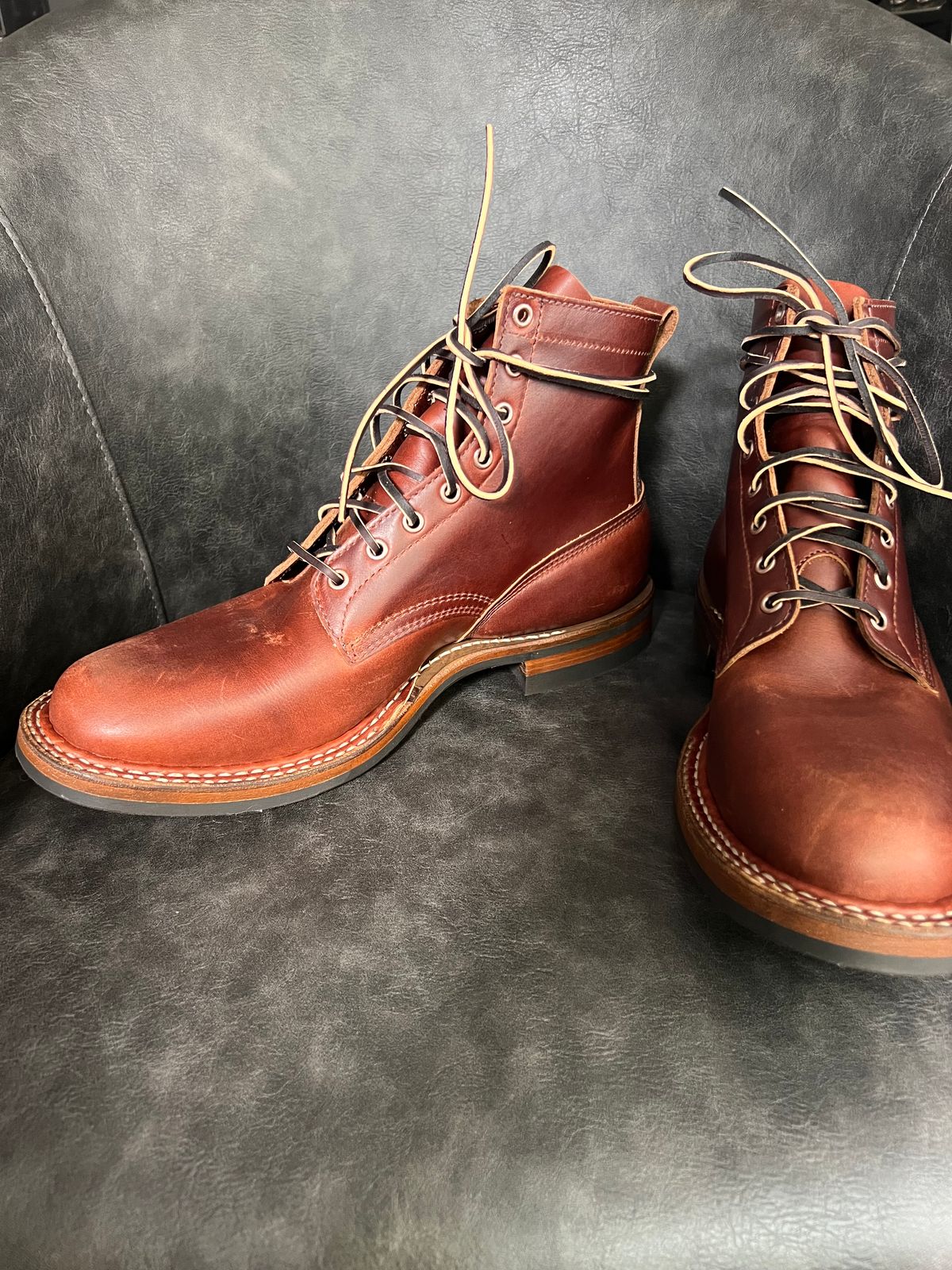 Photo by nolangilo on August 25, 2025 of the White's 350 Cruiser in Seidel British Tan Double Shot.