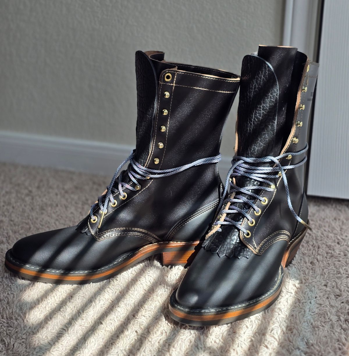 Photo by ieatnails on June 24, 2026 of the White's Packer Pointed Toe in Seidel Black Oil Tan & Horween Black Waxed Flesh.