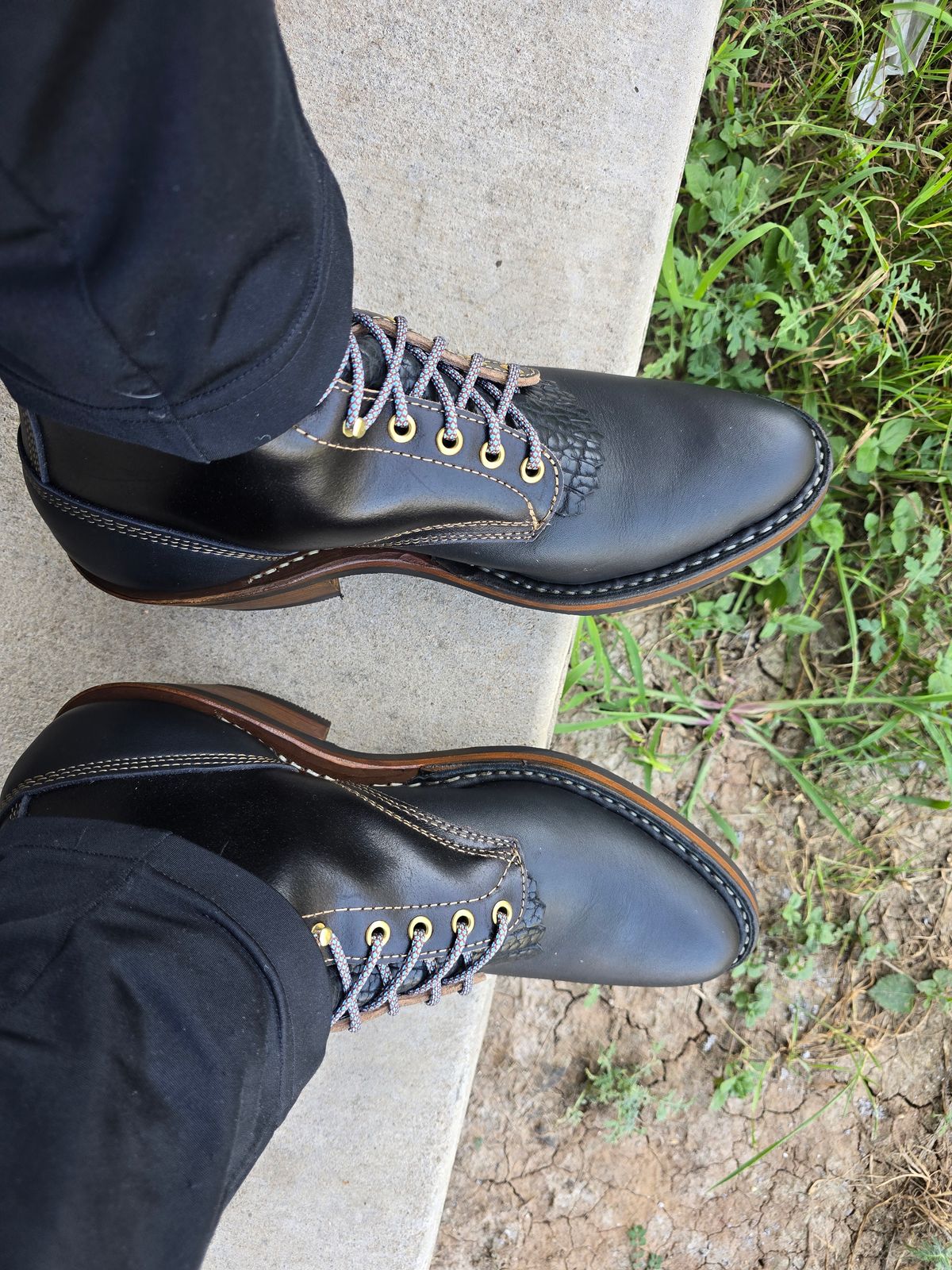 Photo by ieatnails on June 24, 2026 of the White's Packer Pointed Toe in Seidel Black Oil Tan & Horween Black Waxed Flesh.