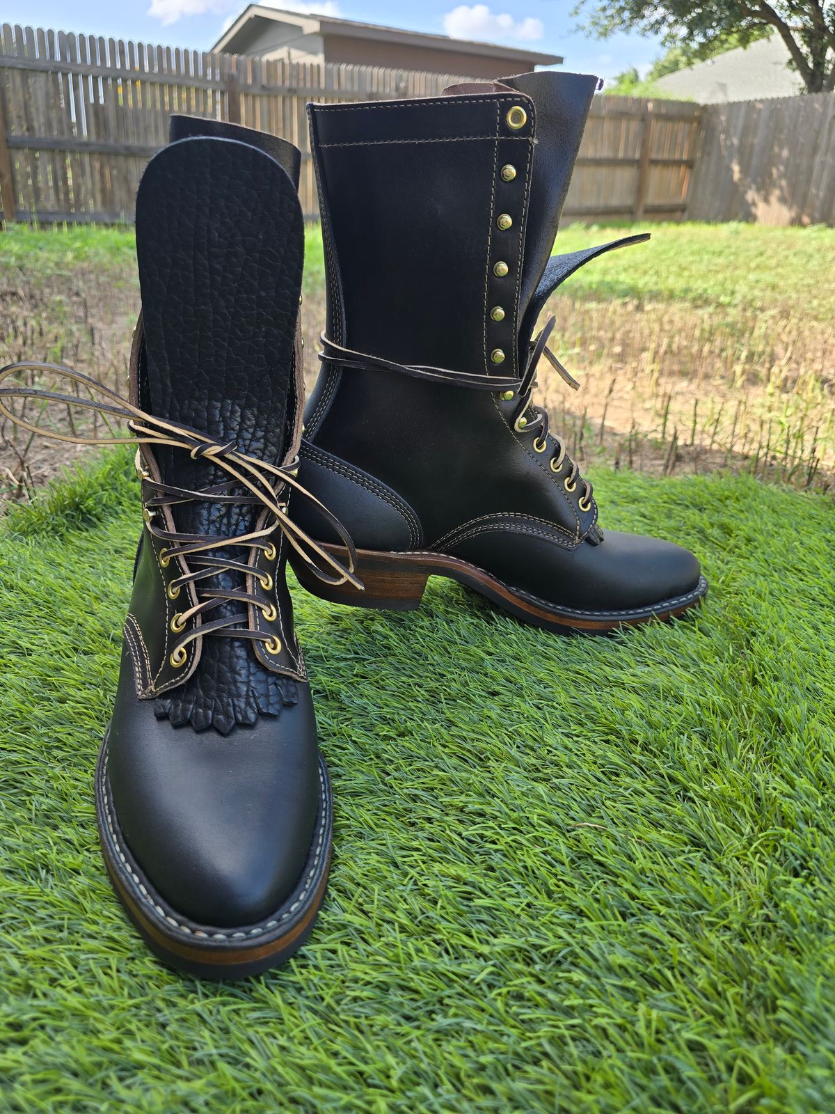 Photo by ieatnails on June 23, 2026 of the White's Packer Pointed Toe in Seidel Black Oil Tan & Horween Black Waxed Flesh.