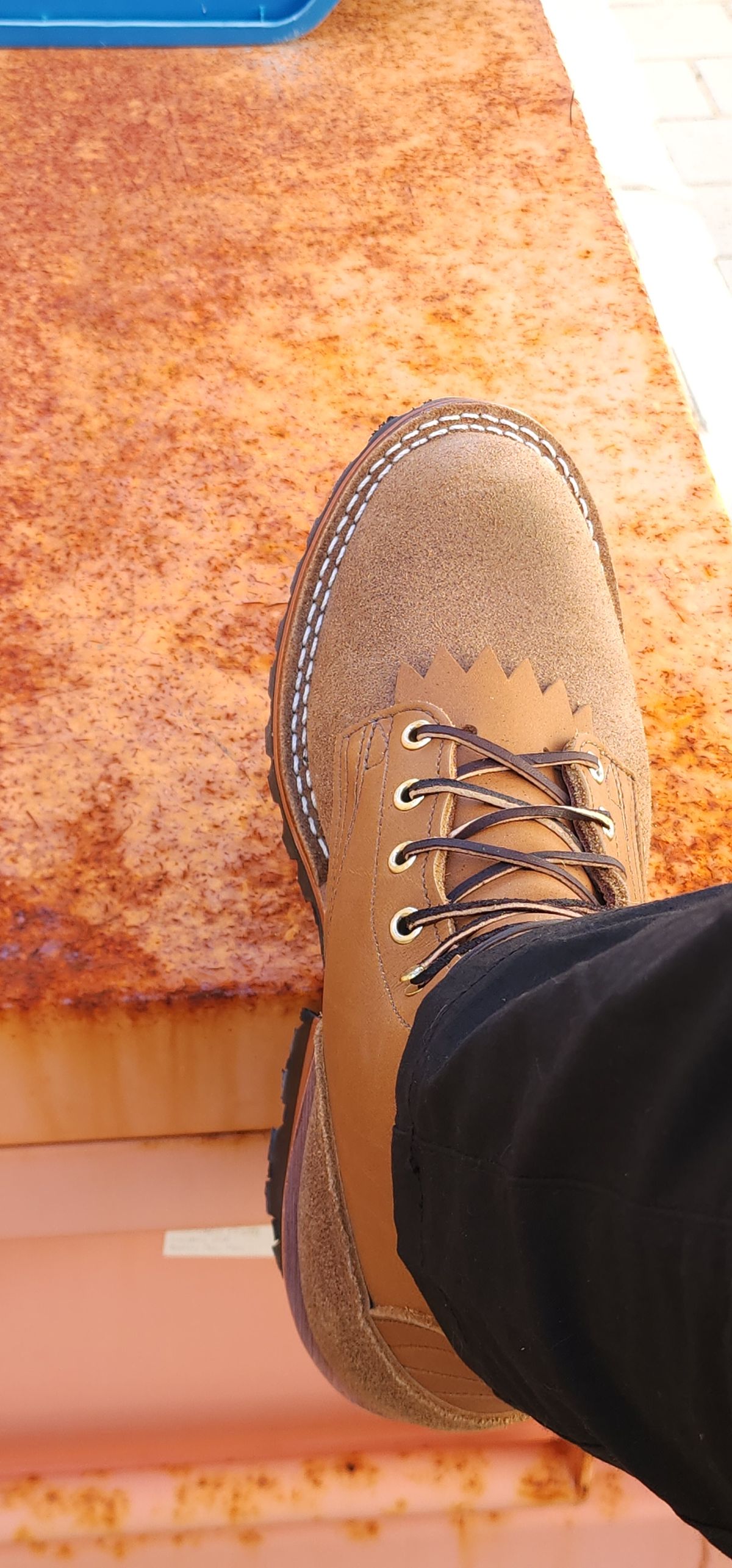 Photo by Rudey on October 1, 2024 of the Nicks DomePro in Seidel 1964 Tan Roughout & Seidel 1964 Tan.