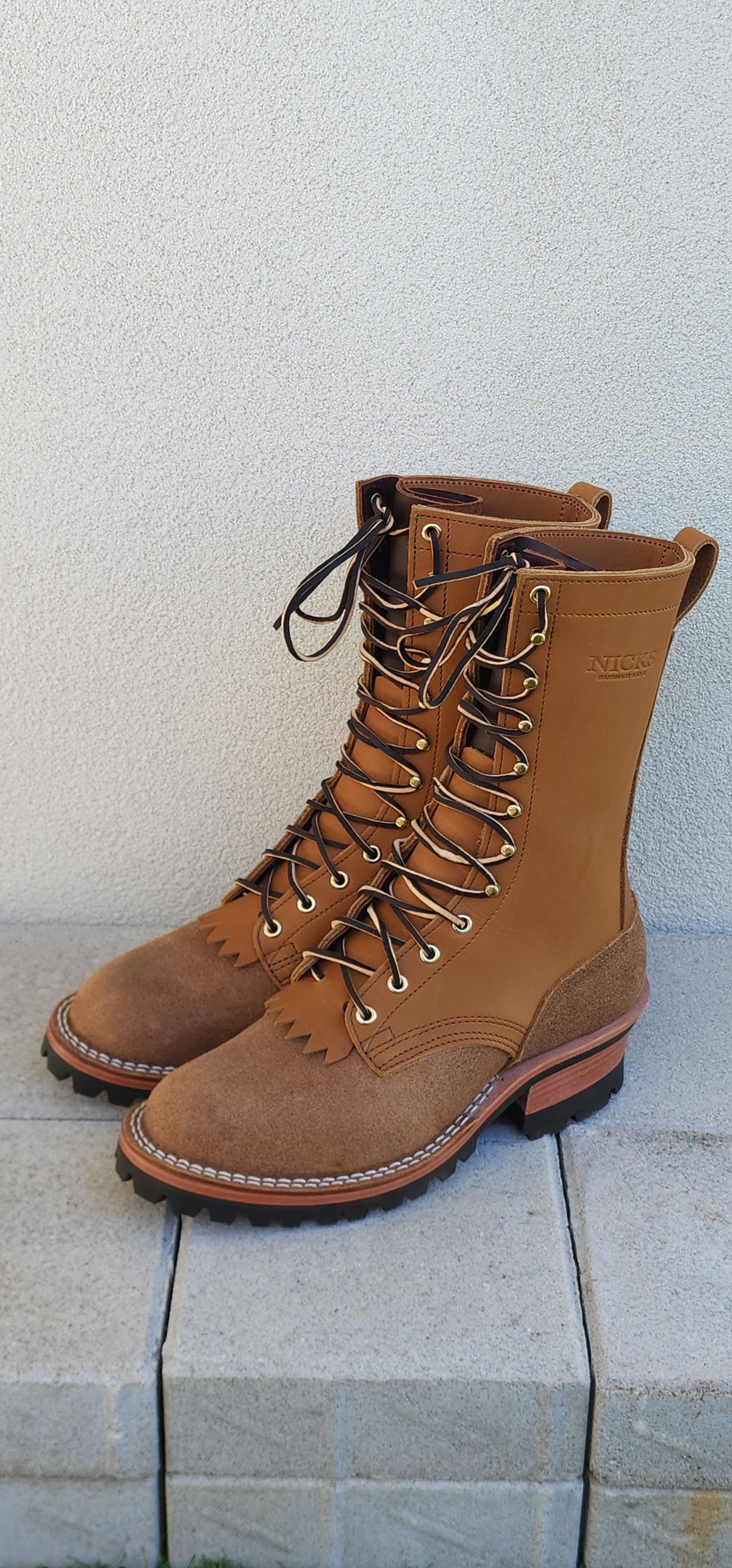 Photo by Rudey on October 1, 2024 of the Nicks DomePro in Seidel 1964 Tan Roughout & Seidel 1964 Tan.