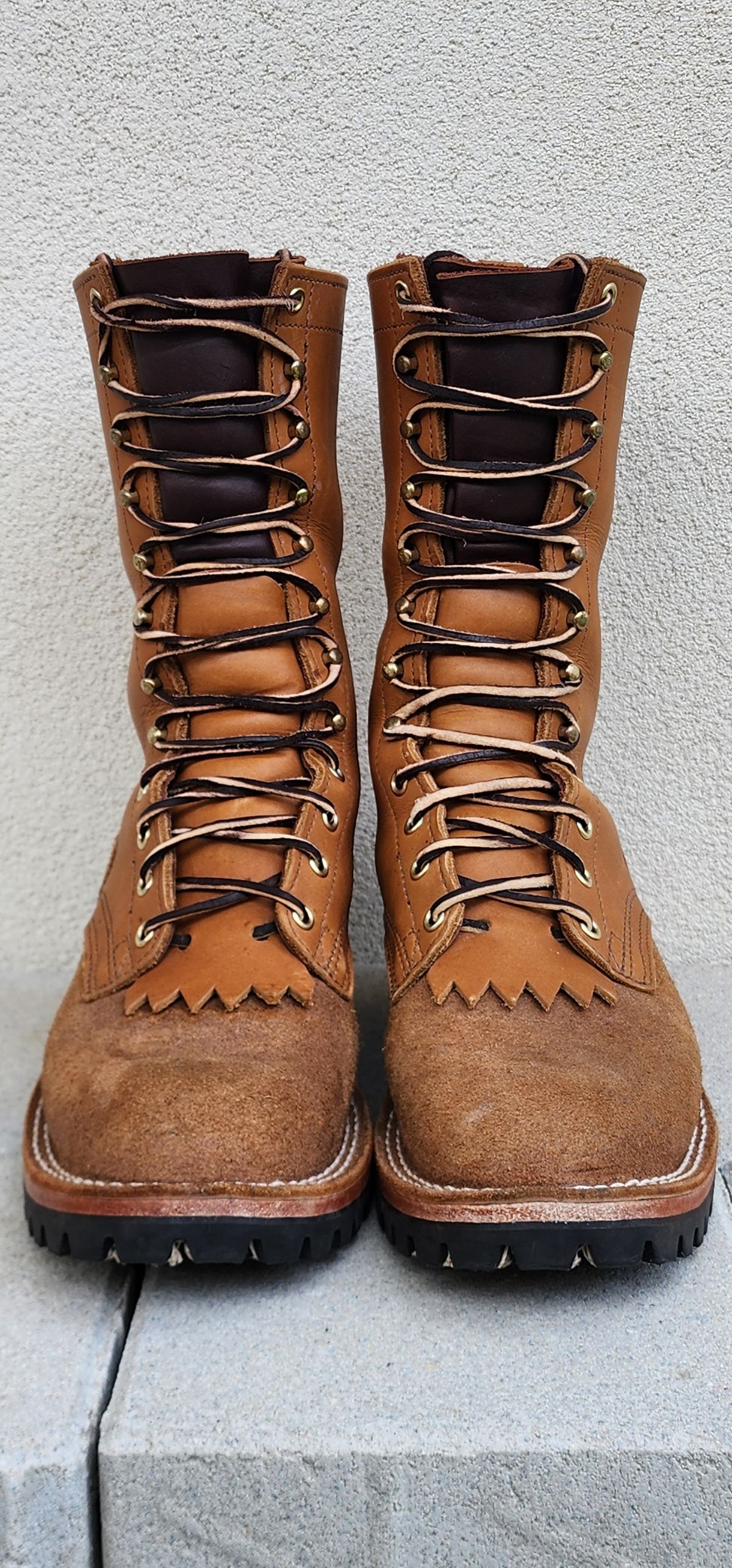 Photo by Rudey on November 2, 2024 of the Nicks DomePro in Seidel 1964 Tan Roughout & Seidel 1964 Tan.