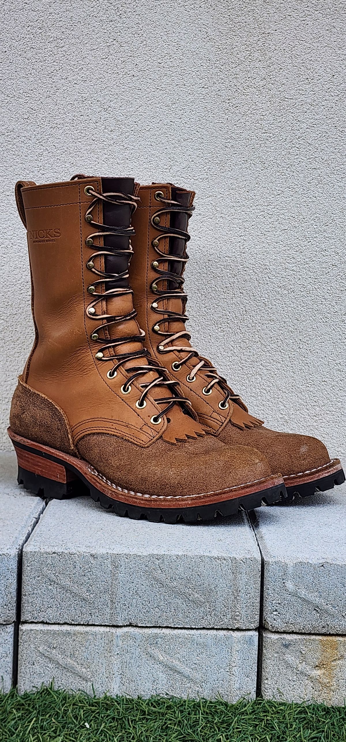 Photo by Rudey on November 2, 2024 of the Nicks DomePro in Seidel 1964 Tan Roughout & Seidel 1964 Tan.