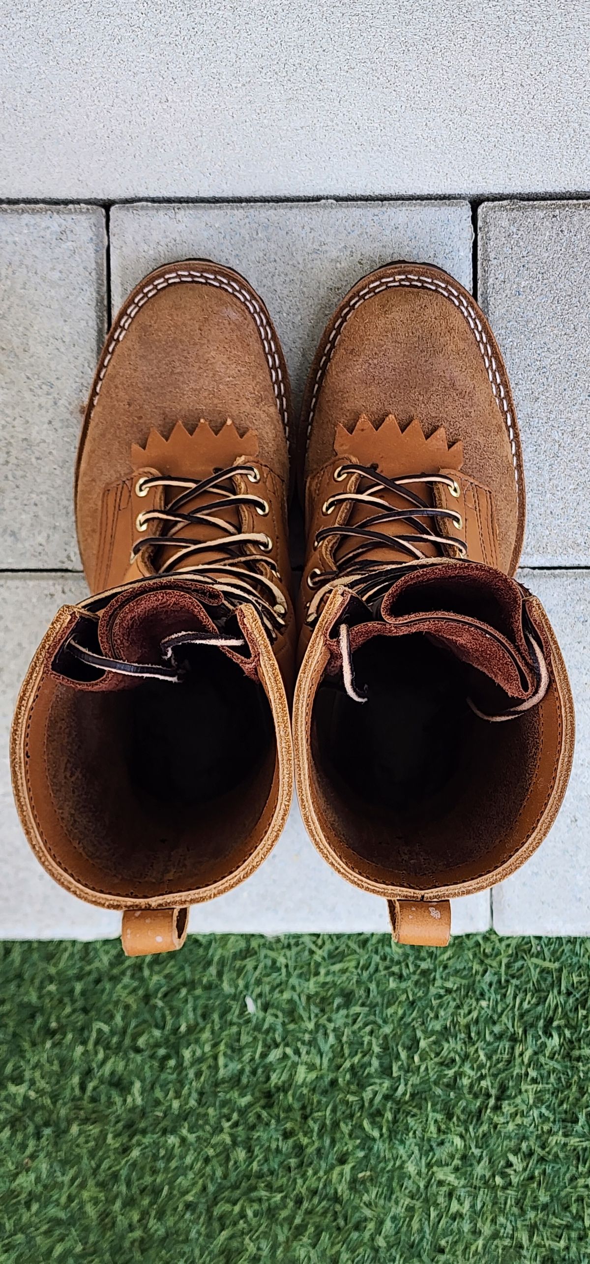 Photo by Rudey on November 2, 2024 of the Nicks DomePro in Seidel 1964 Tan Roughout & Seidel 1964 Tan.