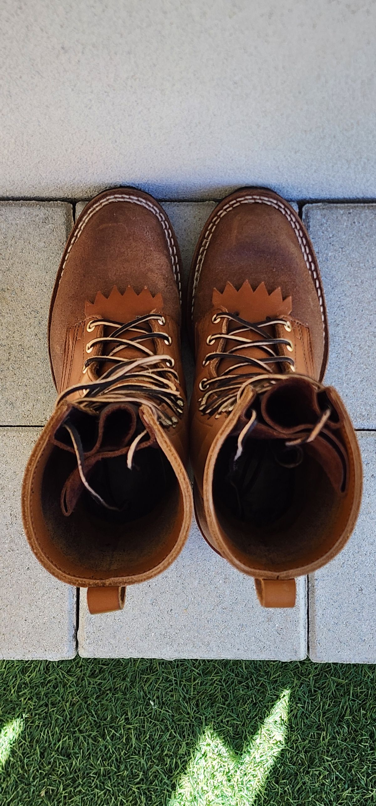 Photo by Rudey on December 5, 2024 of the Nicks DomePro in Seidel 1964 Tan Roughout & Seidel 1964 Tan.