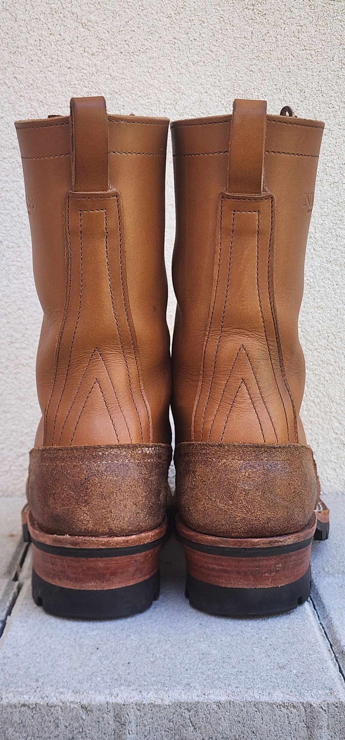 Photo by Rudey on January 6, 2025 of the Nicks DomePro in Seidel 1964 Tan Roughout & Seidel 1964 Tan.