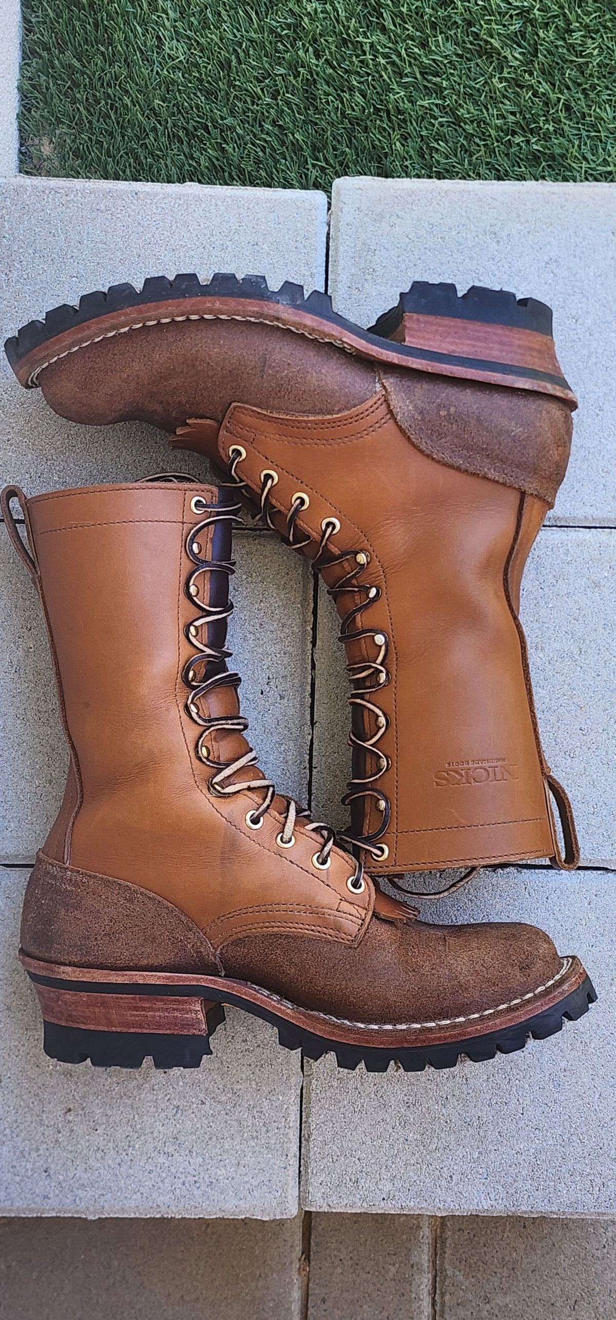 Photo by Rudey on January 6, 2025 of the Nicks DomePro in Seidel 1964 Tan Roughout & Seidel 1964 Tan.