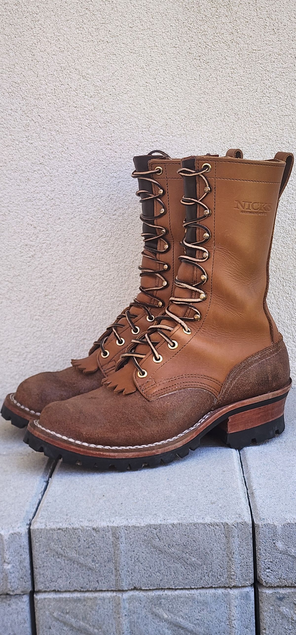 Photo by Rudey on January 6, 2025 of the Nicks DomePro in Seidel 1964 Tan Roughout & Seidel 1964 Tan.