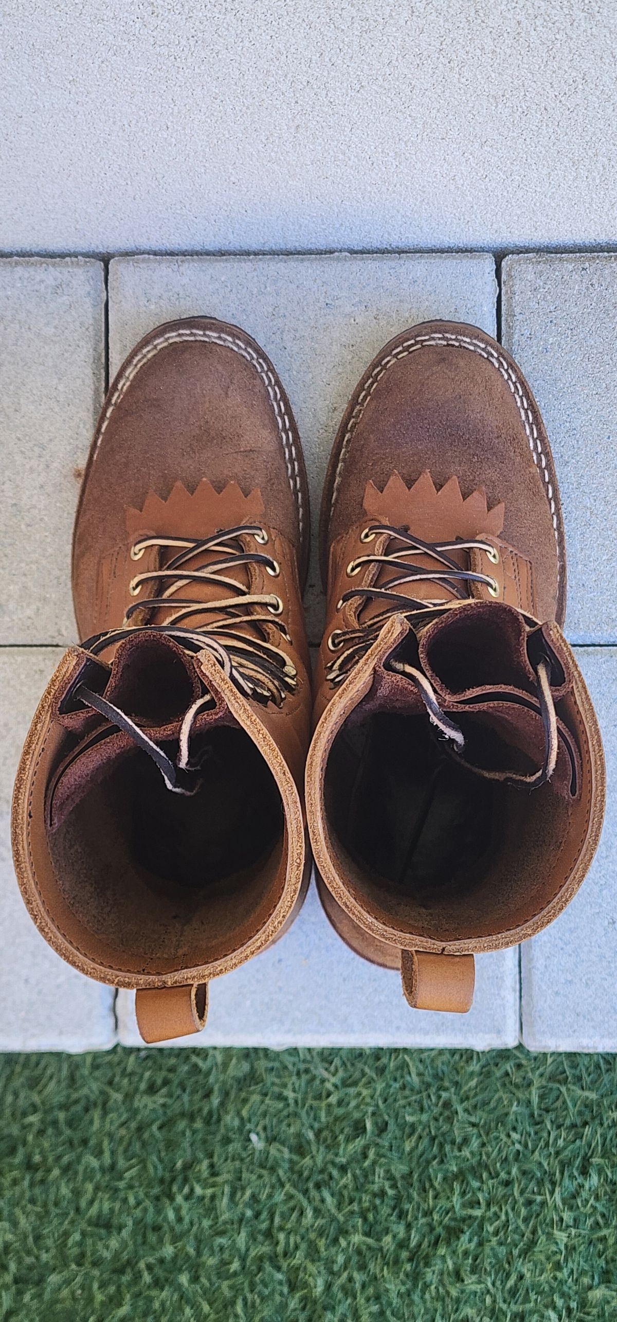 Photo by Rudey on January 6, 2025 of the Nicks DomePro in Seidel 1964 Tan Roughout & Seidel 1964 Tan.