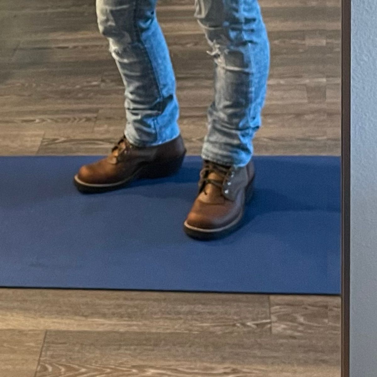 Photo by indigo_flame on February 6, 2025 of the Nicks Robert in Horween Orange Predator.