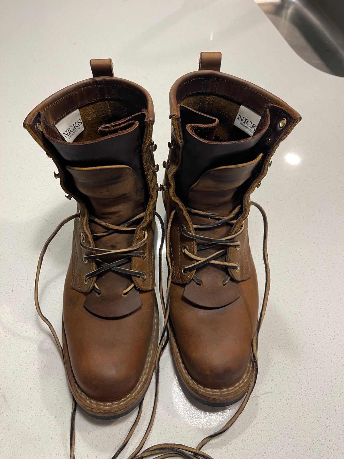 Photo by indigo_flame on September 12, 2024 of the Nicks Robert in Horween Orange Predator.