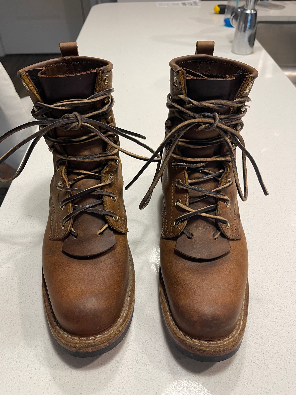 Photo by indigo_flame on September 12, 2024 of the Nicks Robert in Horween Orange Predator.
