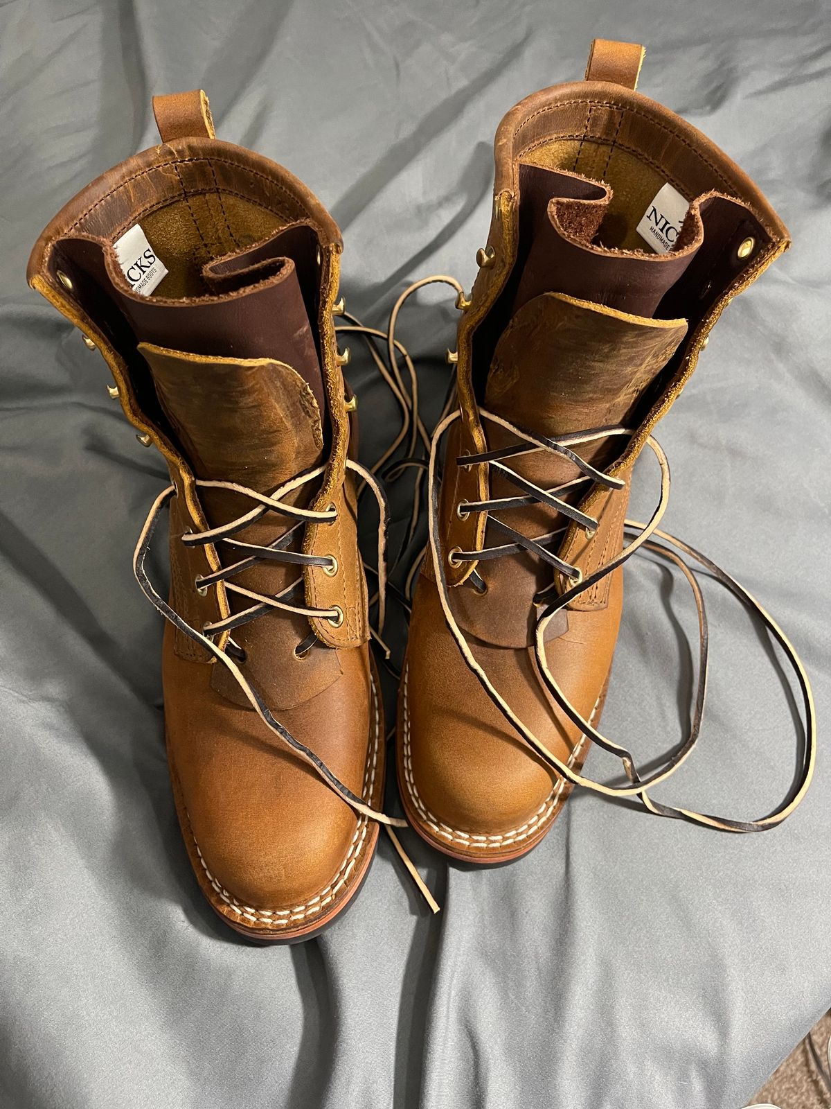 Photo by indigo_flame on November 8, 2023 of the Nicks Robert in Horween Orange Predator.
