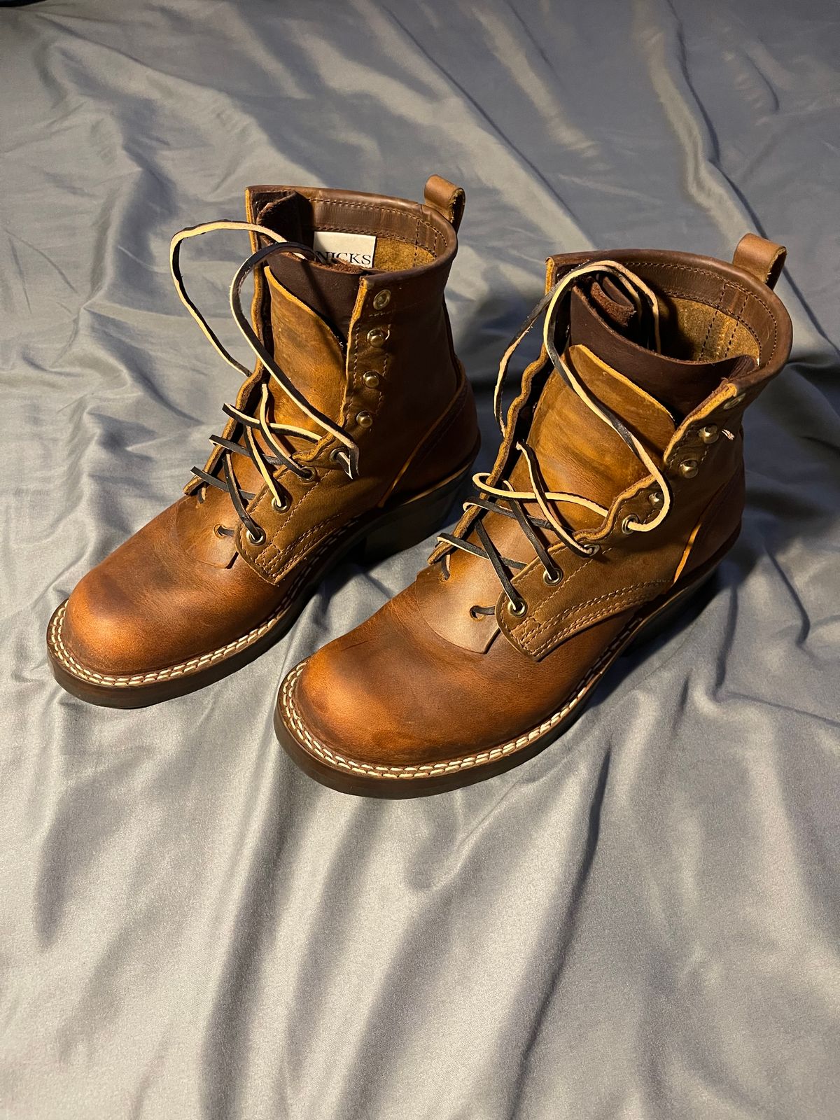 Photo by indigo_flame on February 8, 2025 of the Nicks Robert in Horween Orange Predator.