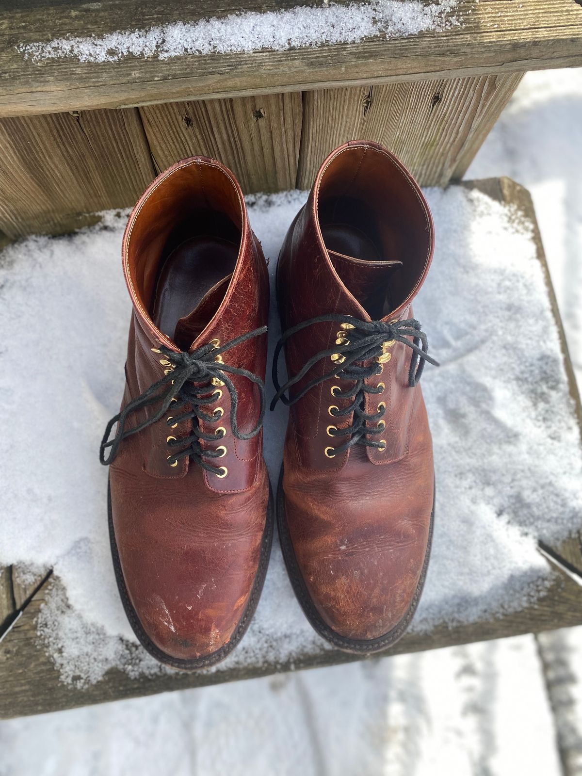 Photo by Darkbluecrew on January 5, 2025 of the Grant Stone Edward Boot in Gallun Red Waxed Deer.