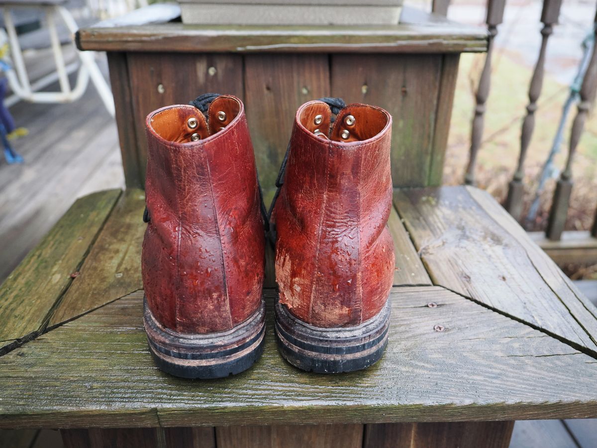Photo by Darkbluecrew on March 5, 2025 of the Grant Stone Edward Boot in Gallun Red Waxed Deer.