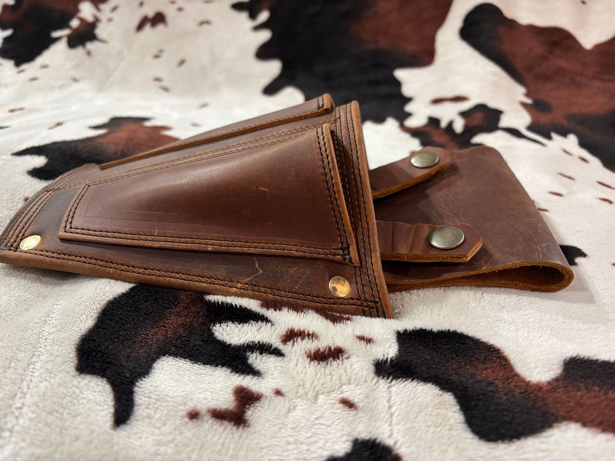 Photo by milezhendricks on October 6, 2025 of the Hubble Creek Boots convertible tool pouch V1 in Horween Cognac Predator.