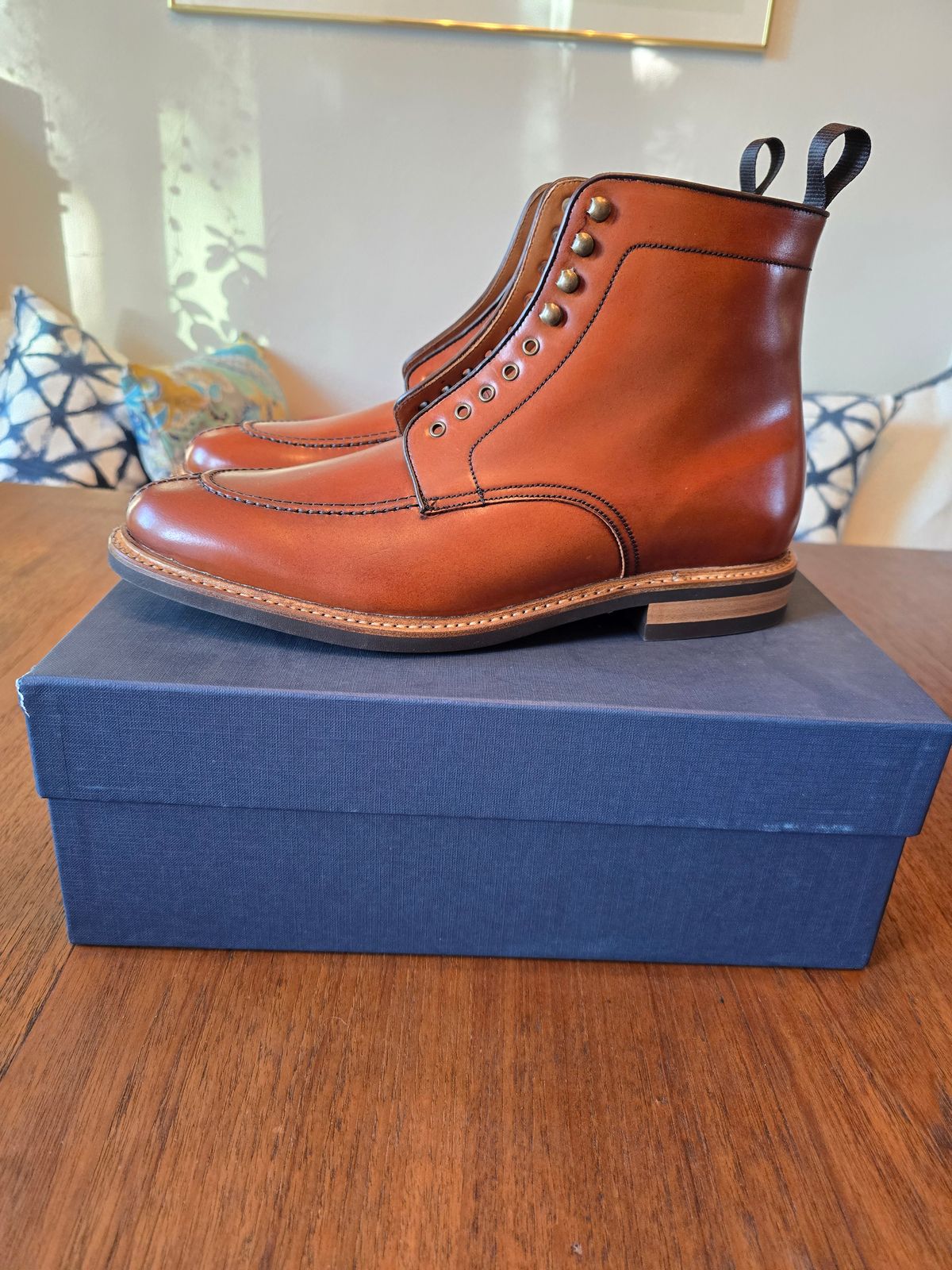 Photo by ProfessorWoland on October 1, 2024 of the Yanko NST in Cognac Shell Cordovan.