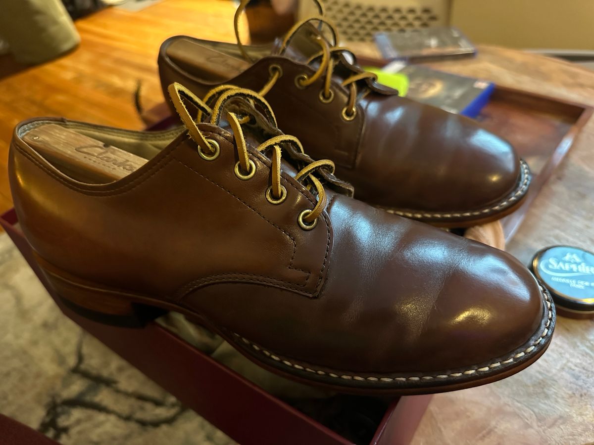 Photo by neognosis on February 8, 2025 of the White's Retro Oxford in Horween British Tan Chromexcel.