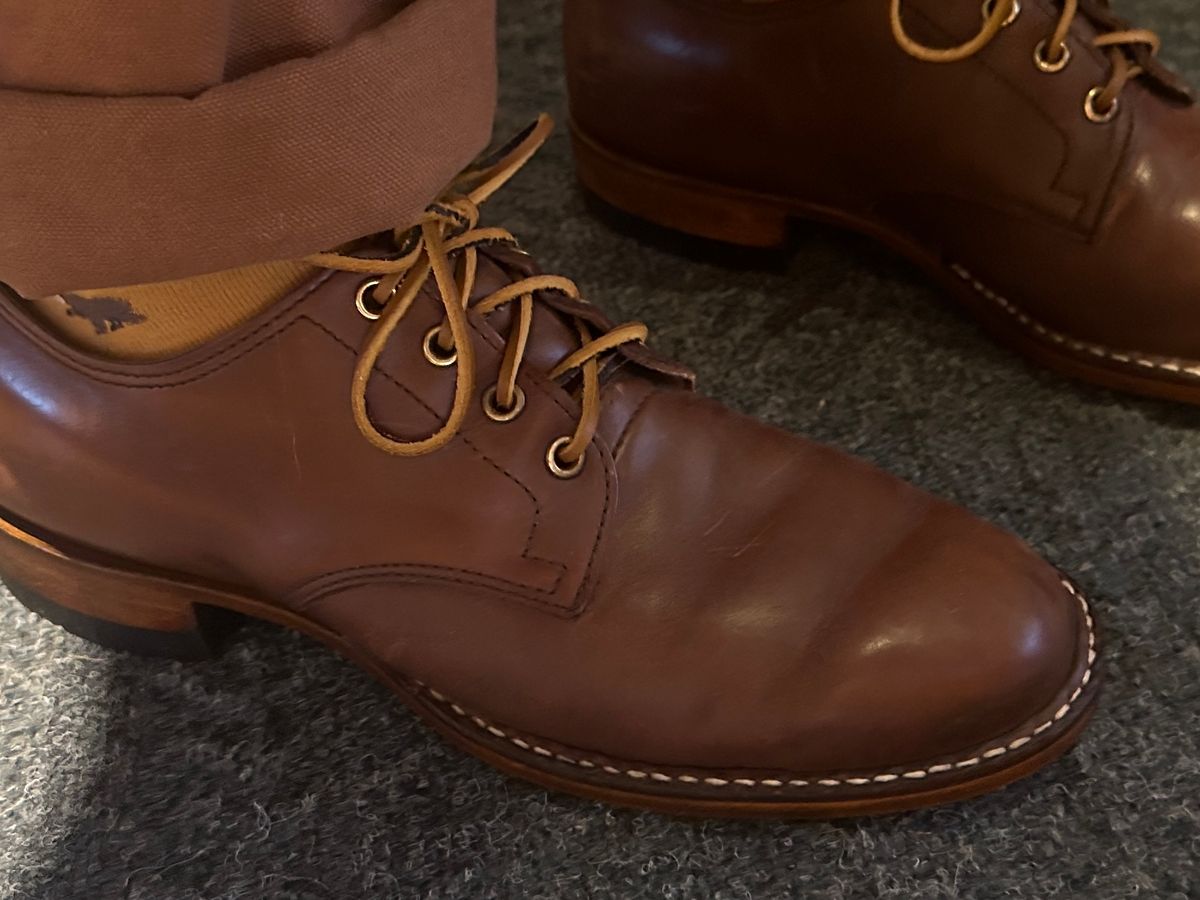 Photo by neognosis on February 7, 2025 of the White's Retro Oxford in Horween British Tan Chromexcel.