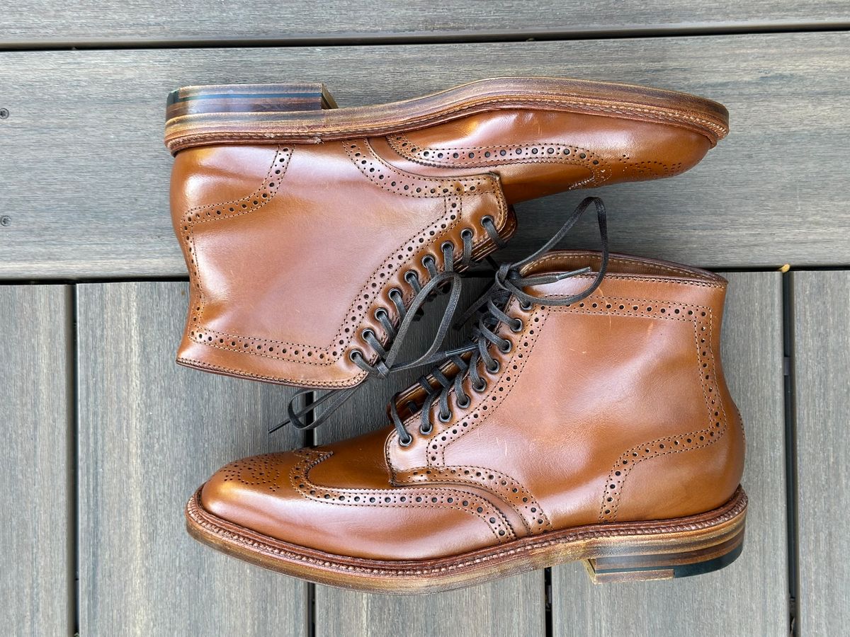 Photo by eschaye on October 3, 2024 of the Alden Short Wing Boot in Dark Tan Calfskin.