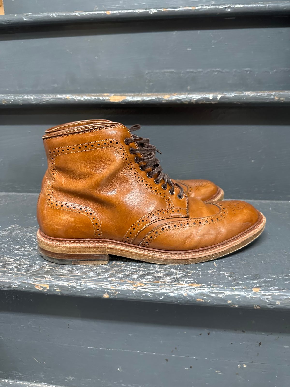 Photo by eschaye on March 6, 2025 of the Alden Short Wing Boot in Dark Tan Calfskin.