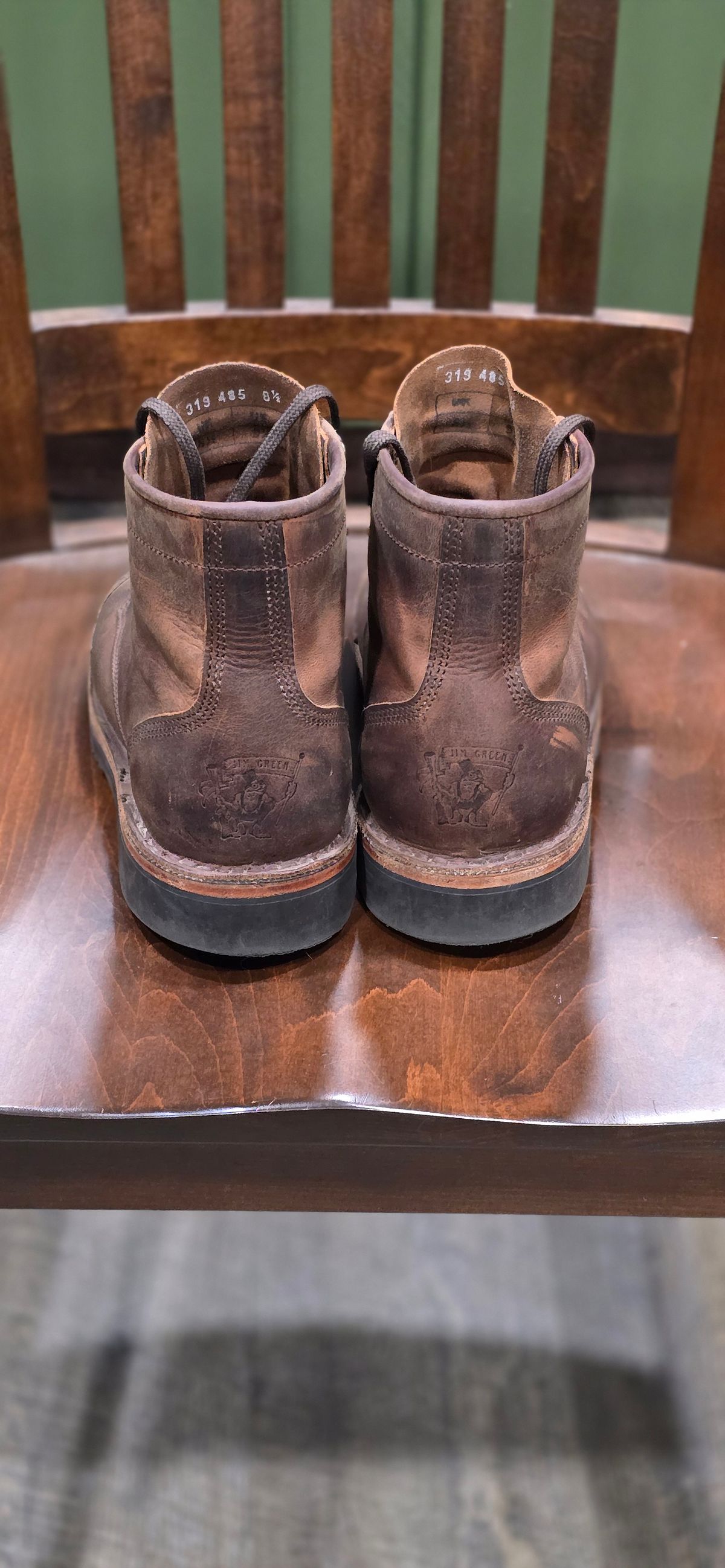 Photo by Tankman613 on November 3, 2025 of the Jim Green CM719 in Brown Full Grain.