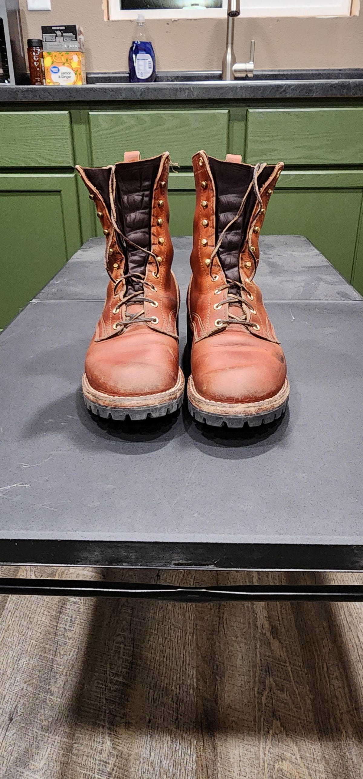 Photo by Tankman613 on November 2, 2024 of the Nicks DomePro in Wickett & Craig Natural Veg Tan.