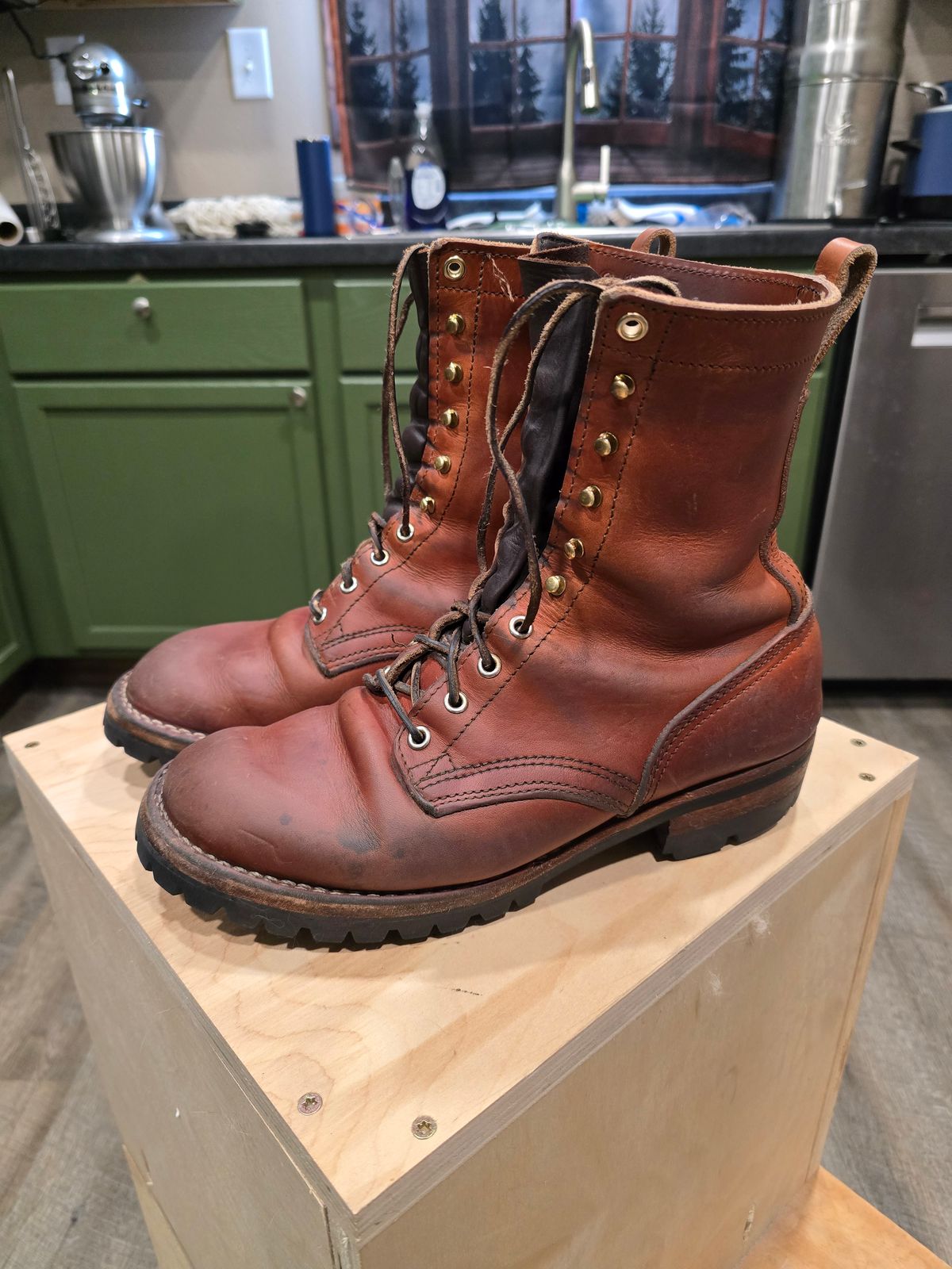 Photo by Tankman613 on December 2, 2024 of the Nicks DomePro in Wickett & Craig Natural Veg Tan.