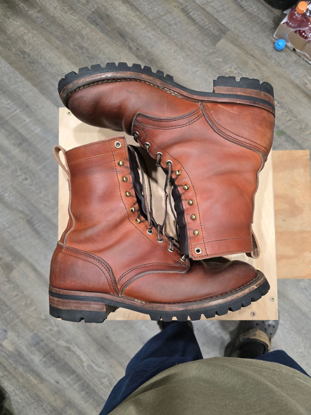 Photo by Tankman613 on December 2, 2024 of the Nicks DomePro in Wickett & Craig Natural Veg Tan.
