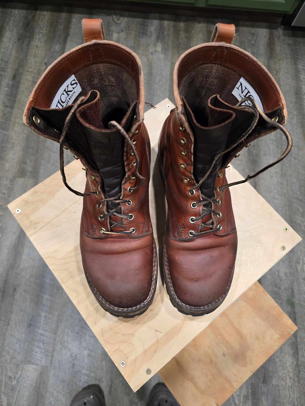 Photo by Tankman613 on December 2, 2024 of the Nicks DomePro in Wickett & Craig Natural Veg Tan.