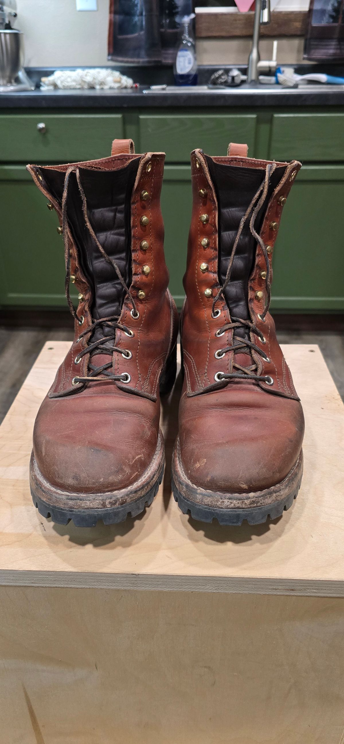 Photo by Tankman613 on February 5, 2025 of the Nicks DomePro in Wickett & Craig Natural Veg Tan.