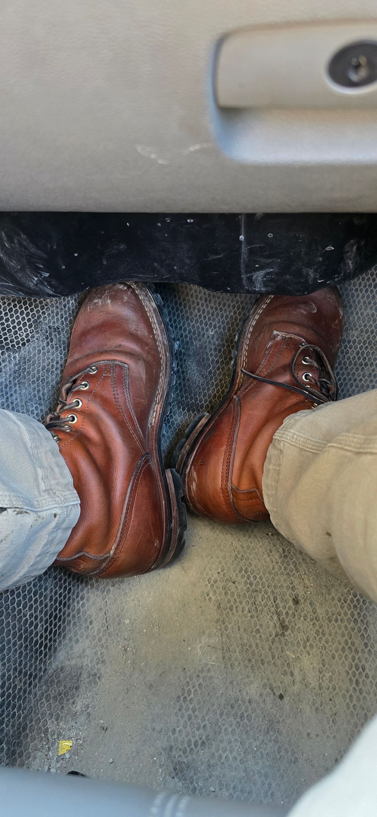 Photo by Tankman613 on March 17, 2025 of the Nicks DomePro in Wickett & Craig Natural Veg Tan.