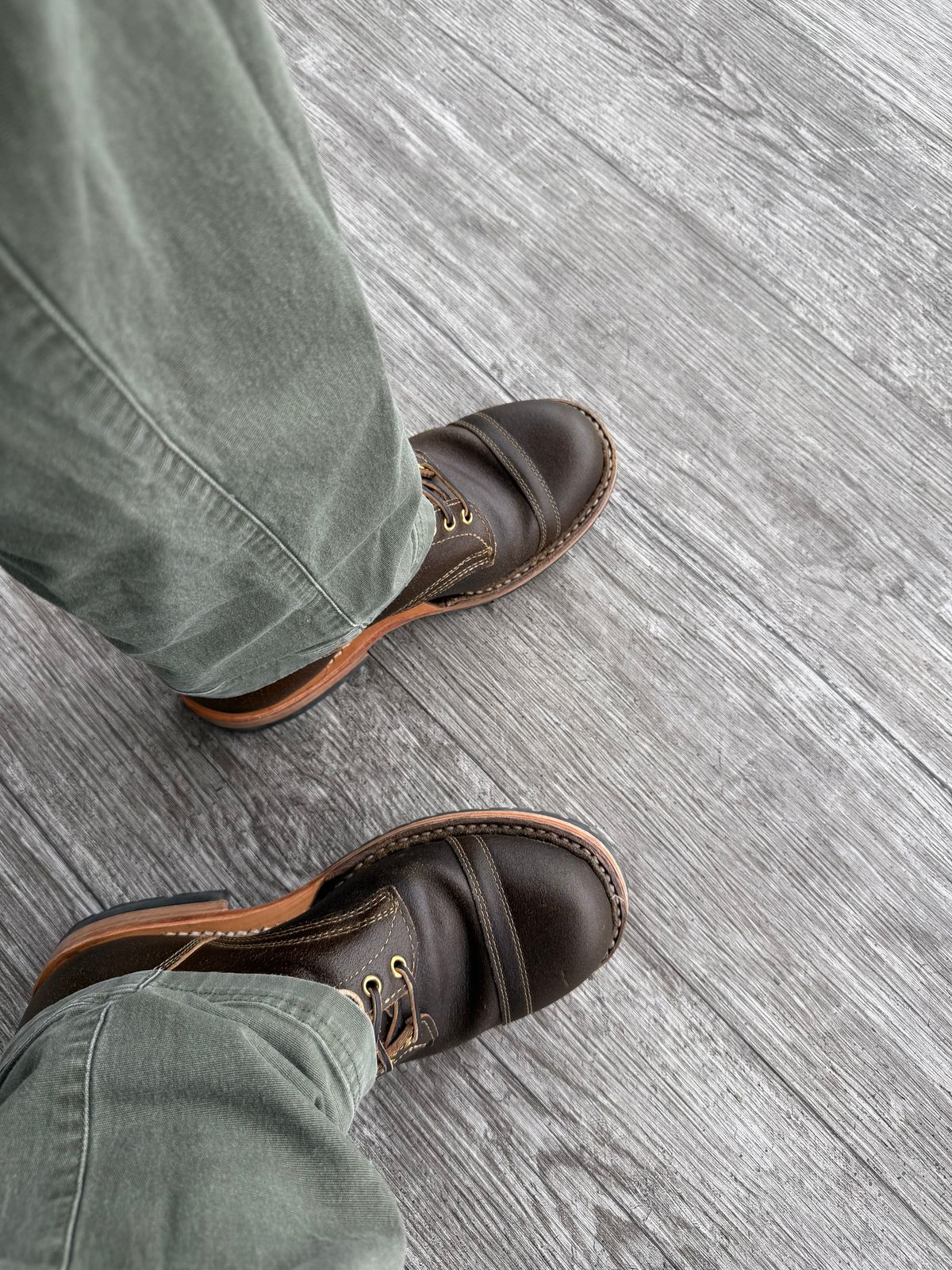 Photo by Weyland on March 17, 2026 of the White's MP-M1TC in Horween Dark Olive Waxed Flesh.