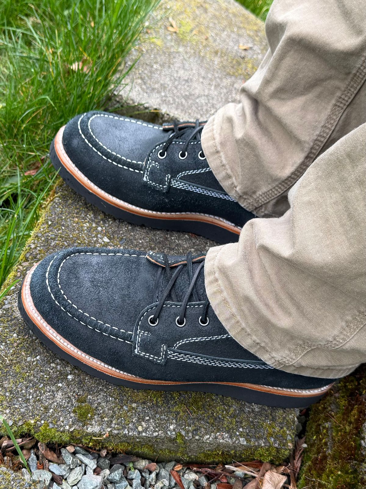 Photo by Weyland on April 13, 2026 of the Seven Twenty-Four Bristow 8 Inch in Lefarc Oiled Black Roughout.