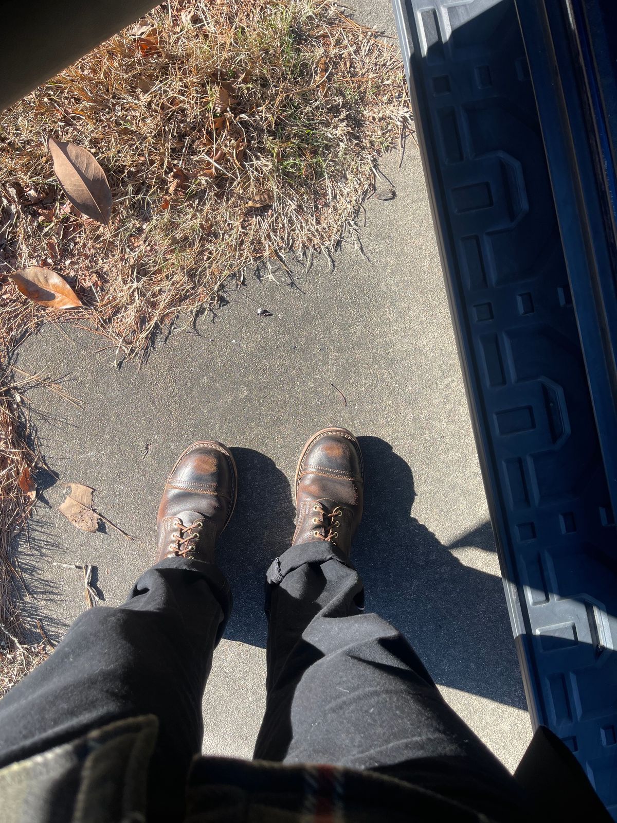 Photo by DreadPirate5 on December 6, 2024 of the Nicks Americana in Horween Brown Waxed Flesh.