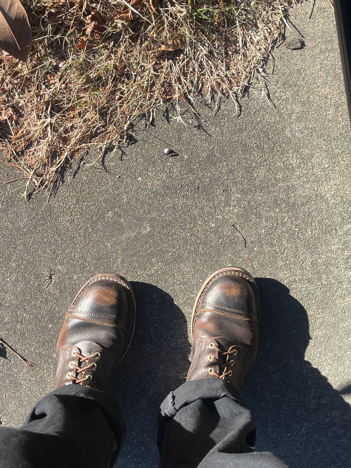 Photo by DreadPirate5 on December 6, 2024 of the Nicks Americana in Horween Brown Waxed Flesh.