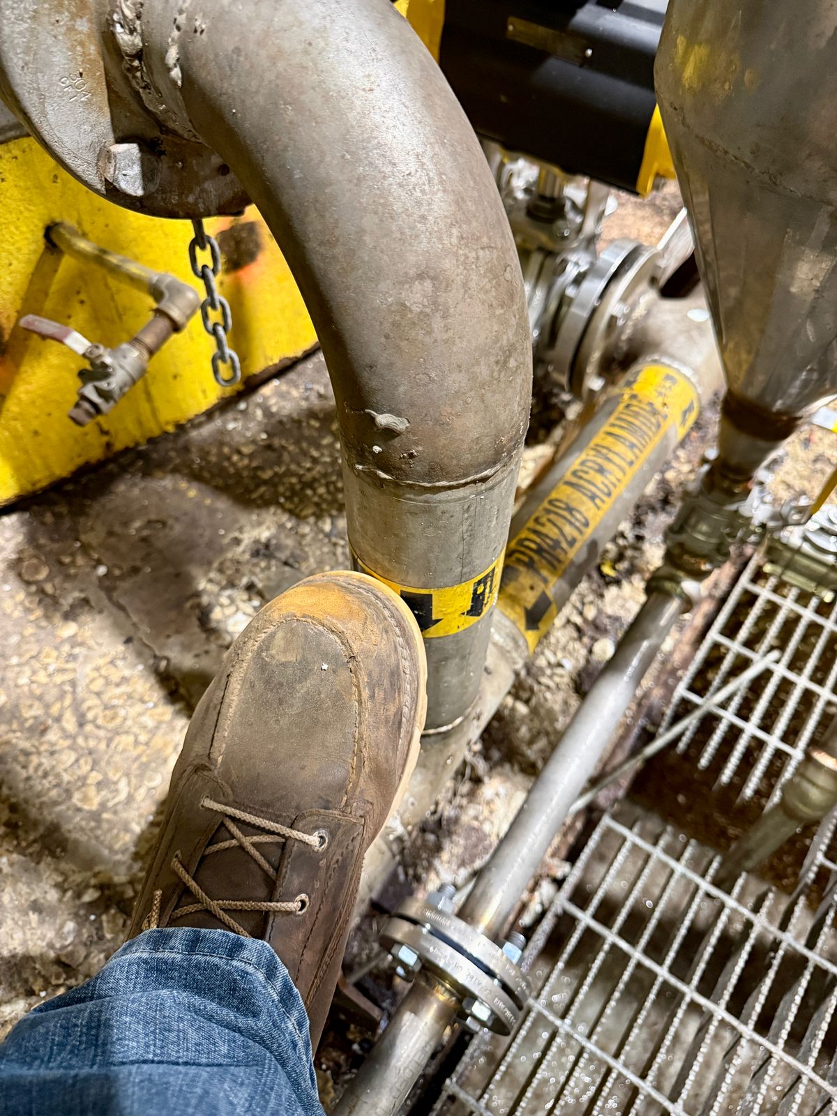 Photo by Michael on August 27, 2025 of the Red Wing 2440 Traction Tred Lite in S.B. Foot Saddle Voyageur Nubuck.
