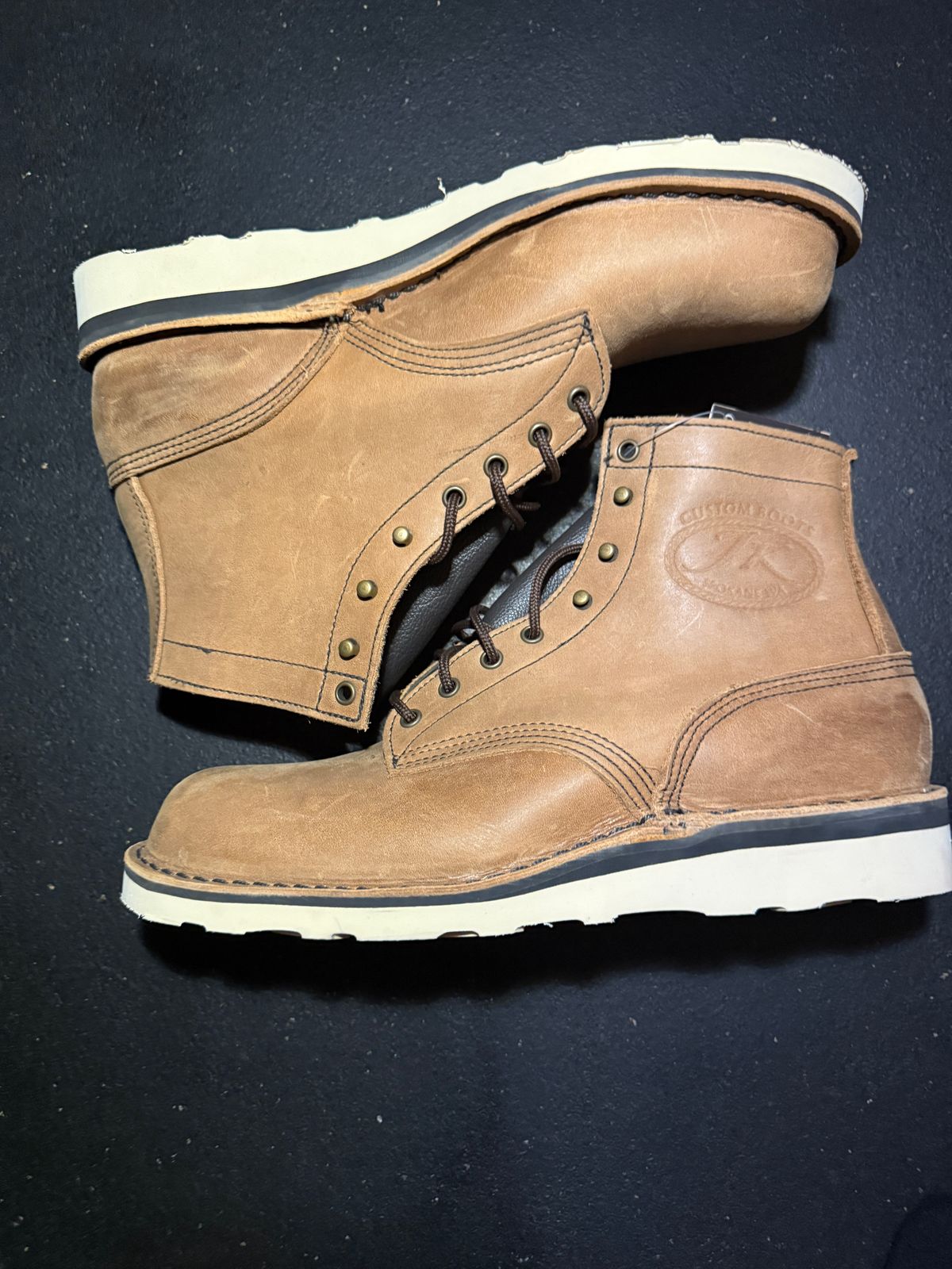 Photo by Michael on October 1, 2025 of the JK Boots 300 in JK Boots / 300 Brown.