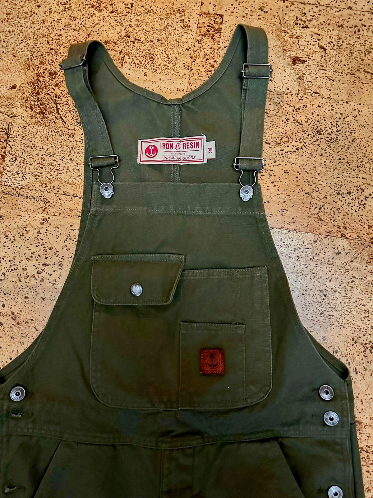 Photo by bene on January 26, 2025 of the Iron & Resin Tatham Overalls in 14oz 100% cotton duck canvas.