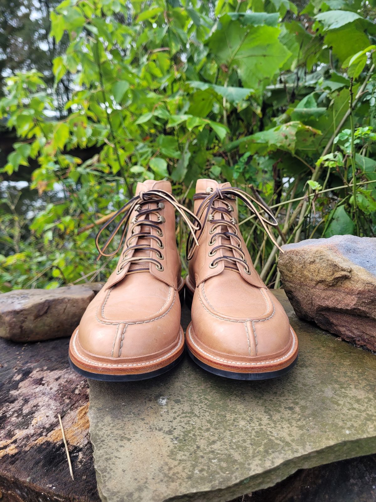 Photo by dizzle_6 on October 1, 2024 of the Grant Stone Ottawa Boot in Incas Natural Kangaroo.