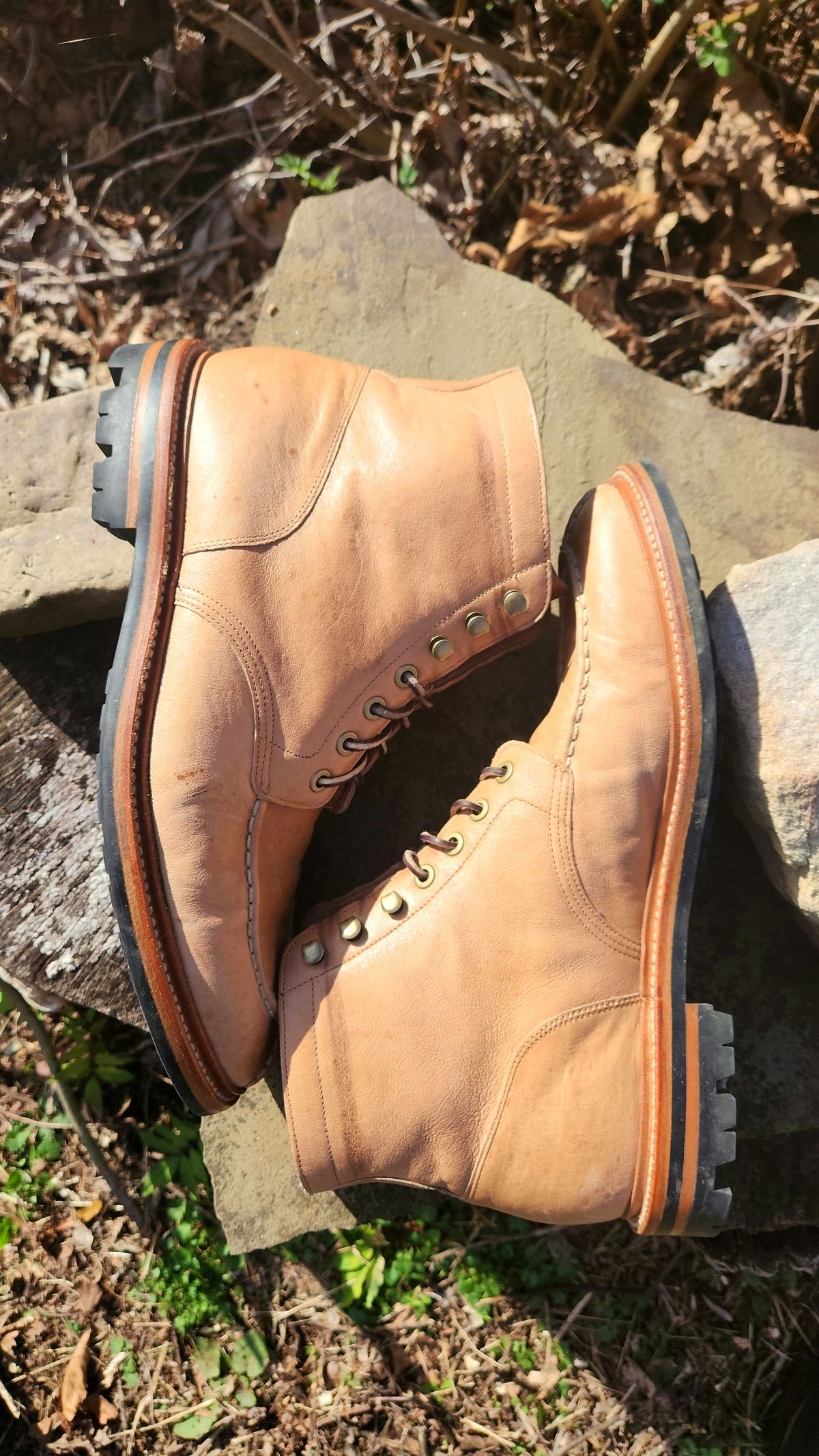 Photo by dizzle_6 on November 5, 2024 of the Grant Stone Ottawa Boot in Incas Natural Kangaroo.